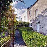 There are 4 ways to get from Floreffe to Namur by train, bus, taxi or car