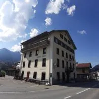 Hotel Post Cunter Biancardi, מלון בסבונין