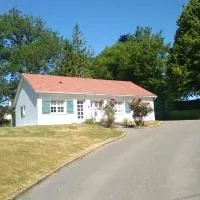Gîte de la Souche avec jacuzzi: Doudeauville şehrinde bir otel