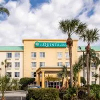 La Quinta by Wyndham Melbourne Viera، فندق في ملبورن