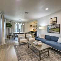 Modern Charm Home Less Than 3 Miles to Magnolia Market!, hotel dekat Waco Regional Airport - ACT, Waco