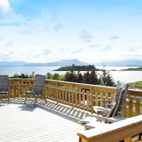 6 person holiday home in Dønna, hotel near Sandnessjøen Airport, Stokka - SSJ, Dønnes