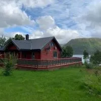 Lykkebo, Skjoldehamnveien 1151, Nygård, Andøy, hotel in Risøyhamn