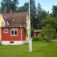 Two-Bedroom Holiday home in Brålanda 2