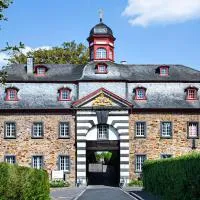 Schloss Hotel Burgbrohl, hotel v destinaci Burgbrohl