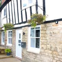 1 The Cottage, Studio Apartment, Ye Olde Barn Apartments, hotel in Stamford