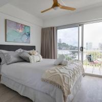 Burleigh Point Beach Vibes Stylish and Modern: bir Gold Coast, Burleigh Heads oteli