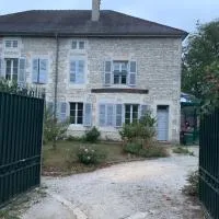Chambres d'hôtes dans une maison de caractère, hotel din Mussey-sur-Marne