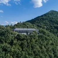 The Lynx Mountain Resort โรงแรมในฟลอรินา