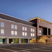 La Quinta Inn & Suites by Wyndham Braselton, viešbutis mieste Braseltonas