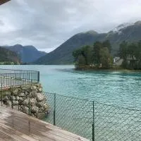 Stryn Crystal Apartments - Waterfront Apartment, hotel v destinaci Stryn