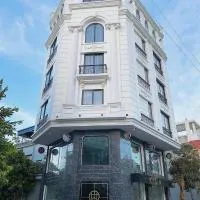 The wiltons hotel, viešbutis mieste Nam Ðịnh