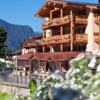 Hotel Astoria, hotel em Fiera di Primiero