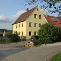 Viesnīca Ferienwohnung Rösch pilsētā Feihtvangene