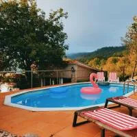 Casa Rural Area con piscina, ξενοδοχείο σε Gondomar
