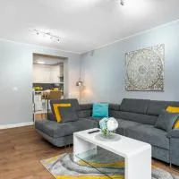 Large Apartment Near Stonehenge Amesbury Town Centre Smart TVs Netflix FREE PARKING, hotell sihtkohas Amesbury