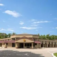 Super 8 by Wyndham West Greenwich/Providence, хотел в West Greenwich