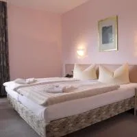 HOTEL-RESTAURANT-SPITZKRUG，Tiefensee的飯店