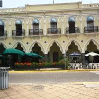Hotel Concierge Plaza Colima, ξενοδοχείο σε Κολίμα