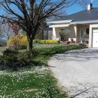 La Palatine chambre chez l habitant à 20 mn de Rodez, viešbutis mieste Calmont