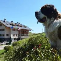 Rifugio Capanna Passo Valles, khách sạn ở Falcade