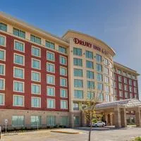 Drury Inn & Suites Iowa City Coralville、コーラルビルのホテル