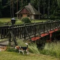 Log Cabin, hotell i Kuldīga