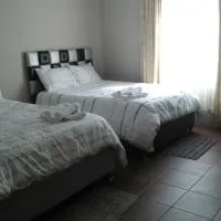 SIMA SILVER LODGE، فندق في تزانين