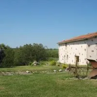 Chambres d hôtes Le Bois Corbeau, hótel í Tiffauges