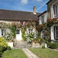 Maison Vérosia، فندق في Saint-Loup-de Naud