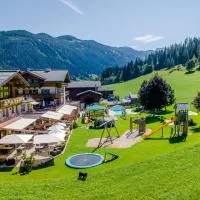 Hotel Taxerhof, hotel in Radstadt