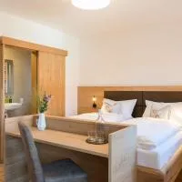 Gasthof-Pension Brauner Hirsch in Alfeld - Mittelfranken, Hotel in Alfeld