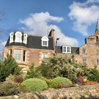 Leven House B&B and Squirrel Away Self Catered Apartment, hotel in Crieff