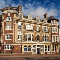 The Crown Hotel, hotel in Weymouth