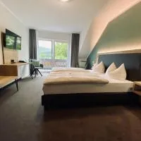 Hotel & Restaurant Kronenhof am Weser-Radweg, hotel u gradu Oedelsheim