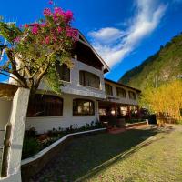 Hotel Volcano Baños, hótel í Baños