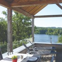 Luxury holiday apartment with a sauna fireplace and views over a lake、ロベールヴィルのホテル