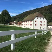 Auberge de Bellelay Restaurant Chez Aron Balde, hotelli kohteessa Bellelay