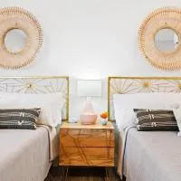 Casa del Mar โรงแรมในพอยท์เพลสเซนท์บีช