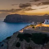 Psaravolada Hotel Milos – hotel w mieście Agia Kiriaki Beach