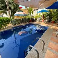 Chacala Sol y Luna 6 pax con ALBERCA a solo 50 mts de playa، فندق في شاكالا