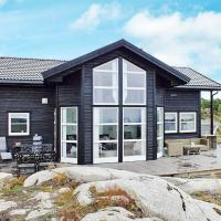 Three-Bedroom Holiday home in Lyngdal 5