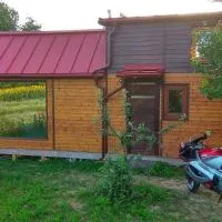 An original Tiny House WiFi, AC, Bikes, HO compatible, hotel v mestu Pátka
