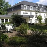 Waldhotel Nachtigall, hotell i Paderborn
