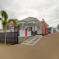 OYO 3982 Azka Homestay Syariah, hotel perto de Radin Inten II Airport - TKG, Bandar Lampung