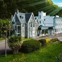 The Lodge on the Loch by OYO: Onich şehrinde bir otel
