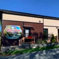 Le Loft Riverstone CITQ 3O1849, hotel en Saint Pierre de Broughton
