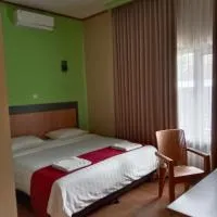 The New Orlinds Guest House, hotel a Wonosari