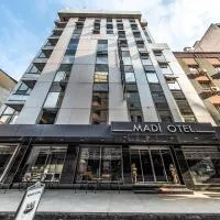 Madi otel, hotel Konak városában