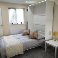 M60 Modern Studio Appartment with free parking